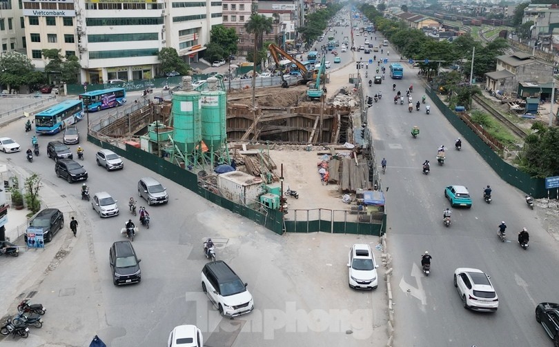 Hầm chui nút giao Giải Phóng - Kim Đồng đạt hơn 70%, về đích vào cuối năm- Ảnh 7. Hầm chui nút giao Giải Phóng - Kim Đồng đạt hơn 70%, về đích vào cuối năm- Ảnh 7.