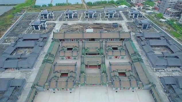 Chi tiền xây biệt phủ 3.600 tỷ đồng rộng 50.000 m2, người đàn ông bất ngờ bị yêu cầu giải tỏa gấp trong 45 ngày, tòa tuyên bố: Việc xây dựng là trái phép- Ảnh 3. Chi tiền xây biệt phủ 3.600 tỷ đồng rộng 50.000 m2, người đàn ông bất ngờ bị yêu cầu giải tỏa gấp trong 45 ngày, tòa tuyên bố: Việc xây dựng là trái phép- Ảnh 3.