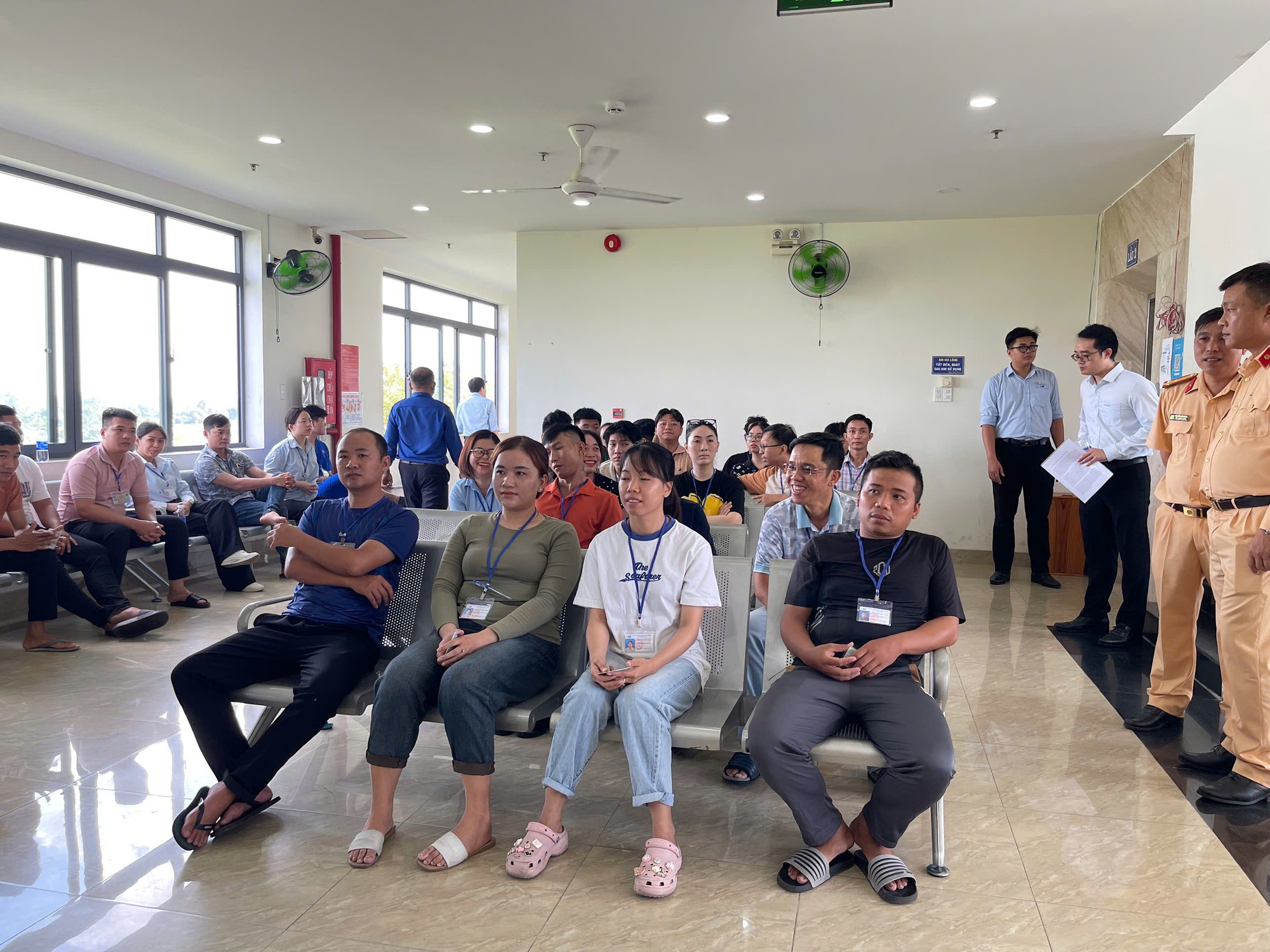 Tin rất vui cho người dân muốn sát hạch, cấp giấy phép lái xe ở TP HCM- Ảnh 3. Tin rất vui cho người dân muốn sát hạch, cấp giấy phép lái xe ở TP HCM- Ảnh 3.