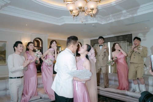 Dàn sao dự đám cưới Hồ Quỳnh Hương: Thiều Bảo Trâm khoe dáng gợi cảm, "chị đại kim cương" quyết tâm làm 1 việc- Ảnh 7.