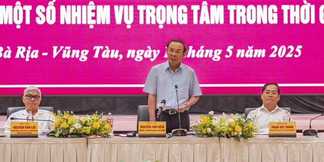 Bí thư Nguyễn Văn Nên nói về thử thách lớn nhất sau sáp nhập TPHCM, Bình Dương và Bà Rịa - Vũng Tàu- Ảnh 3. Bí thư Nguyễn Văn Nên nói về thử thách lớn nhất sau sáp nhập TPHCM, Bình Dương và Bà Rịa - Vũng Tàu- Ảnh 3.