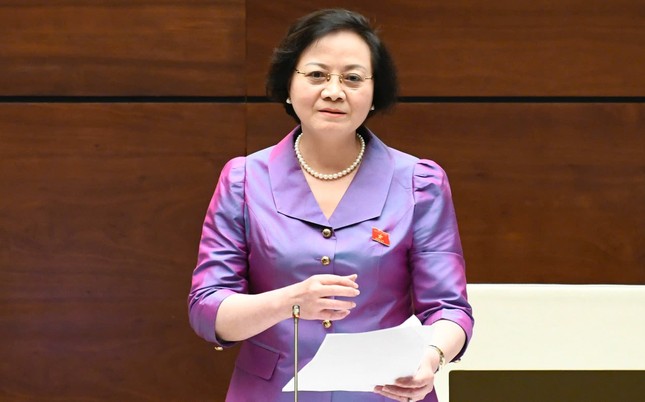 Bộ trưởng Nội vụ: Xóa bỏ tình trạng cán bộ 'giữ ghế nhờ ngạch công chức'- Ảnh 1. Bộ trưởng Nội vụ: Xóa bỏ tình trạng cán bộ 'giữ ghế nhờ ngạch công chức'- Ảnh 1.