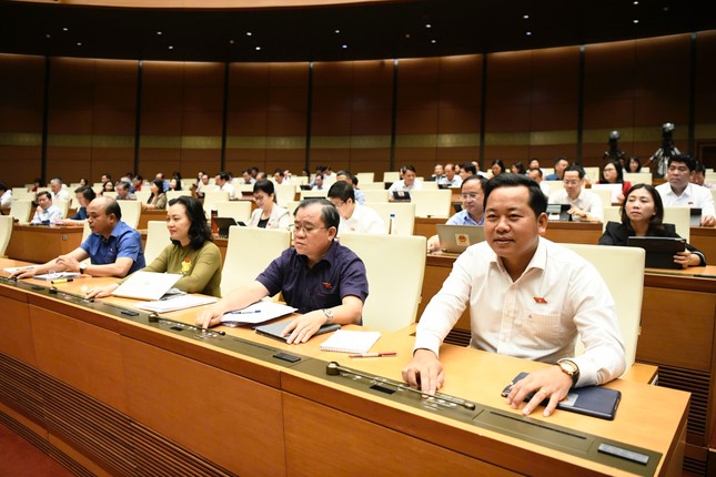 Quốc hội điều chỉnh chương trình kỳ họp, rút ngắn thời gian, bế mạc ngày 27/6- Ảnh 1. Quốc hội điều chỉnh chương trình kỳ họp, rút ngắn thời gian, bế mạc ngày 27/6- Ảnh 1.
