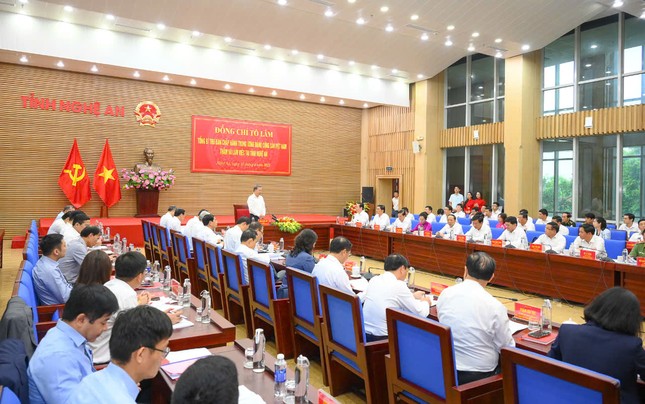 Tổng Bí thư Tô Lâm: 'Nghệ An phải trở thành mô hình phát triển hiện đại của miền Trung trong kỷ nguyên mới'- Ảnh 5. Tổng Bí thư Tô Lâm: 'Nghệ An phải trở thành mô hình phát triển hiện đại của miền Trung trong kỷ nguyên mới'- Ảnh 5.