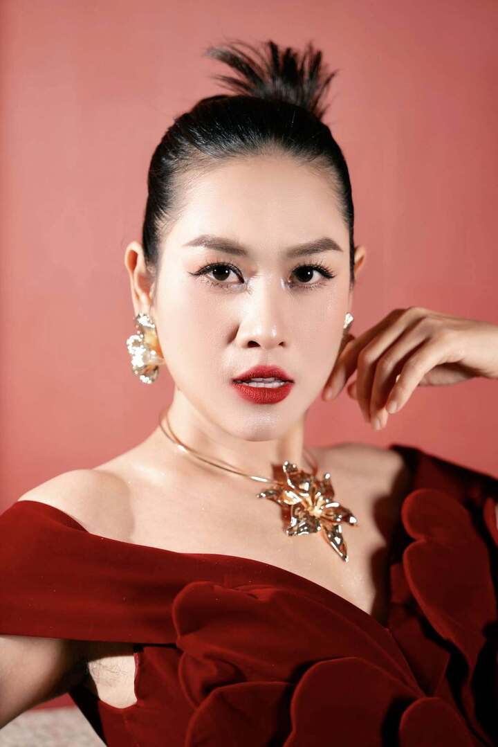 Cuộc sống thăng trầm của dàn diễn viên 'Phía trước là bầu trời' sau 24 năm- Ảnh 7. Cuộc sống thăng trầm của dàn diễn viên 'Phía trước là bầu trời' sau 24 năm- Ảnh 7.