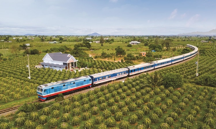 Siêu dự án đường sắt cao tốc Bắc – Nam hơn 61,3 tỷ USD vừa được doanh nghiệp của tỷ phú phạm Nhật Vượng đề xuất có gì đặc biệt?- Ảnh 1. Siêu dự án đường sắt cao tốc Bắc – Nam hơn 61,3 tỷ USD vừa được doanh nghiệp của tỷ phú phạm Nhật Vượng đề xuất có gì đặc biệt?- Ảnh 1.