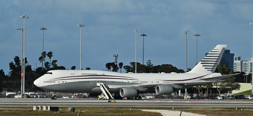 Chê Air Force One kém ấn tượng, ông Trump nhắm đến quà tặng "Cung điện bay" 400 triệu USD từ Qatar- Ảnh 1. Chê Air Force One kém ấn tượng, ông Trump nhắm đến quà tặng "Cung điện bay" 400 triệu USD từ Qatar- Ảnh 1.