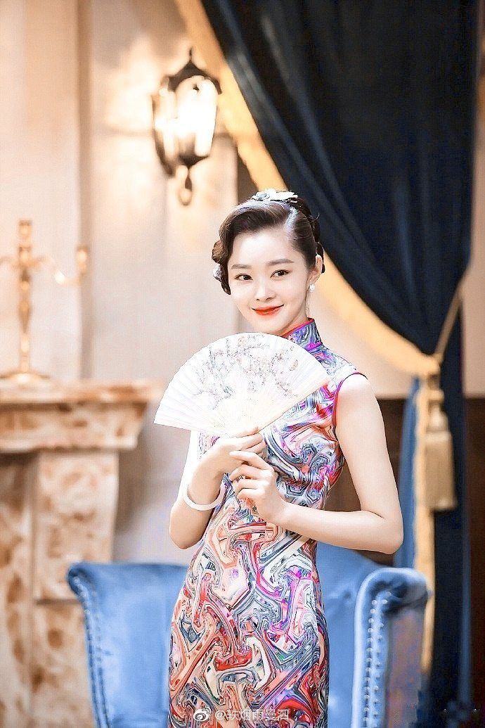 10 mỹ nhân mặc sườn xám đẹp nhất Trung Quốc: Lưu Diệc Phi xếp thứ 7, hạng 1 không có đối thủ suốt 25 năm- Ảnh 27. 10 mỹ nhân mặc sườn xám đẹp nhất Trung Quốc: Lưu Diệc Phi xếp thứ 7, hạng 1 không có đối thủ suốt 25 năm- Ảnh 27.