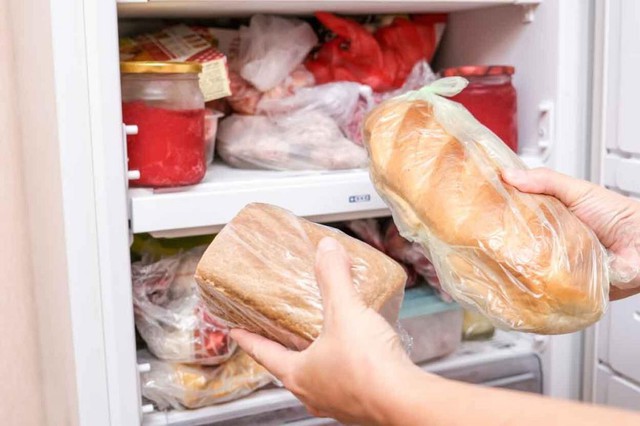 Sáng dậy đói cồn cào cũng không ăn 4 loại bánh mì này: Cắn 1 miếng là tự cộng thêm hàng tá bệnh- Ảnh 3. Sáng dậy đói cồn cào cũng không ăn 4 loại bánh mì này: Cắn 1 miếng là tự cộng thêm hàng tá bệnh- Ảnh 3.