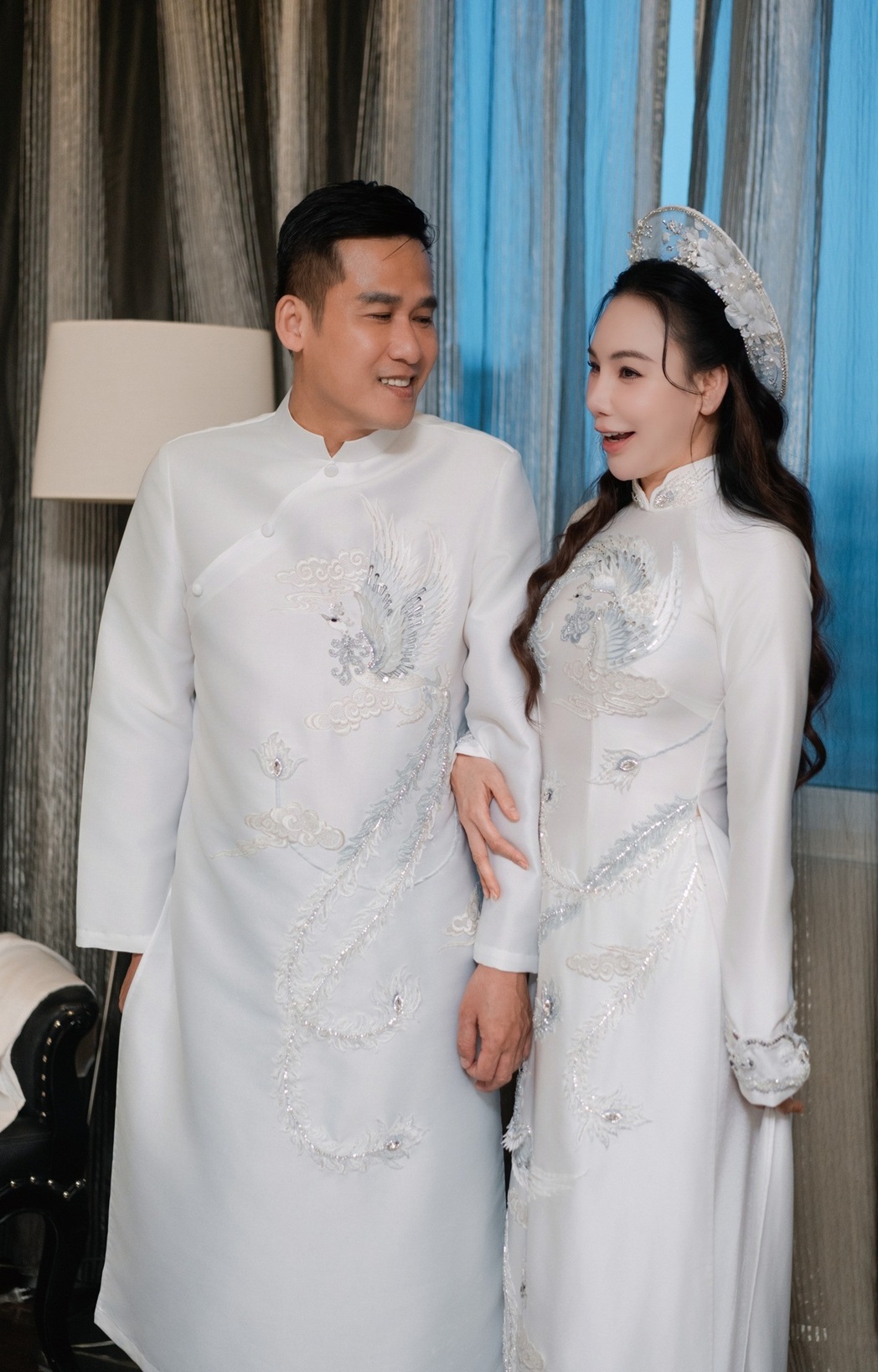 Phú bà showbiz cưới chồng tuổi 45: Tiền vứt trong két không cần đếm, đi ăn với đàn ông phải làm 1 việc- Ảnh 1. Phú bà showbiz cưới chồng tuổi 45: Tiền vứt trong két không cần đếm, đi ăn với đàn ông phải làm 1 việc- Ảnh 1.