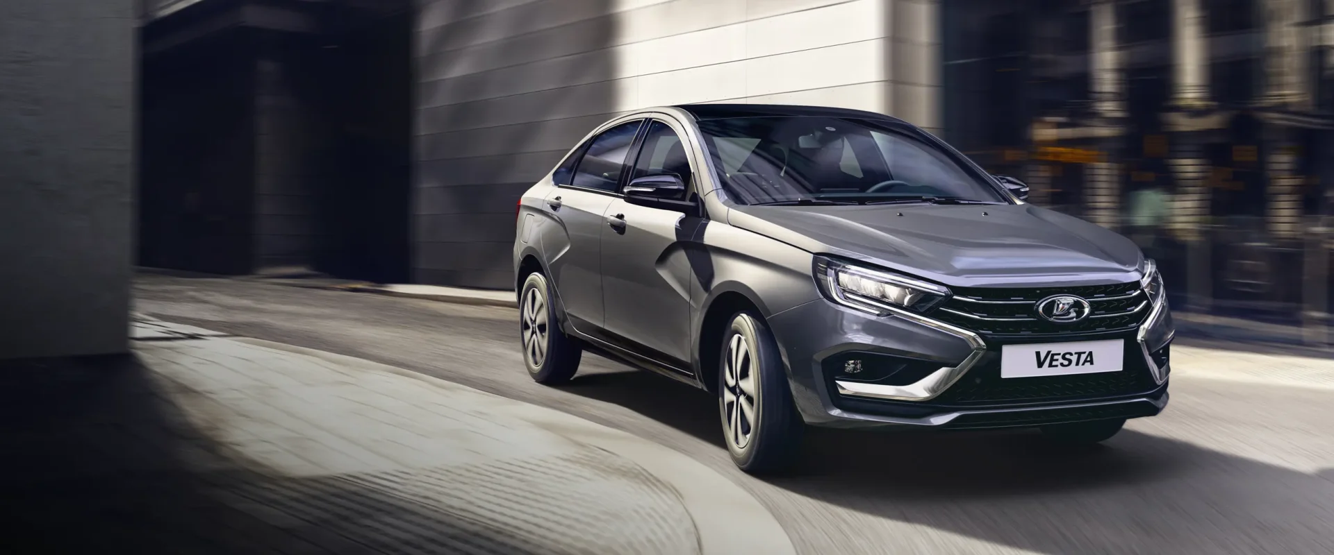 Lada của Nga có 'vua' doanh số 8 năm liên tiếp, bán 200.000 xe/năm: Đã đến Việt Nam, Vios, Accent lo sợ?- Ảnh 6. Lada của Nga có 'vua' doanh số 8 năm liên tiếp, bán 200.000 xe/năm: Đã đến Việt Nam, Vios, Accent lo sợ?- Ảnh 6.