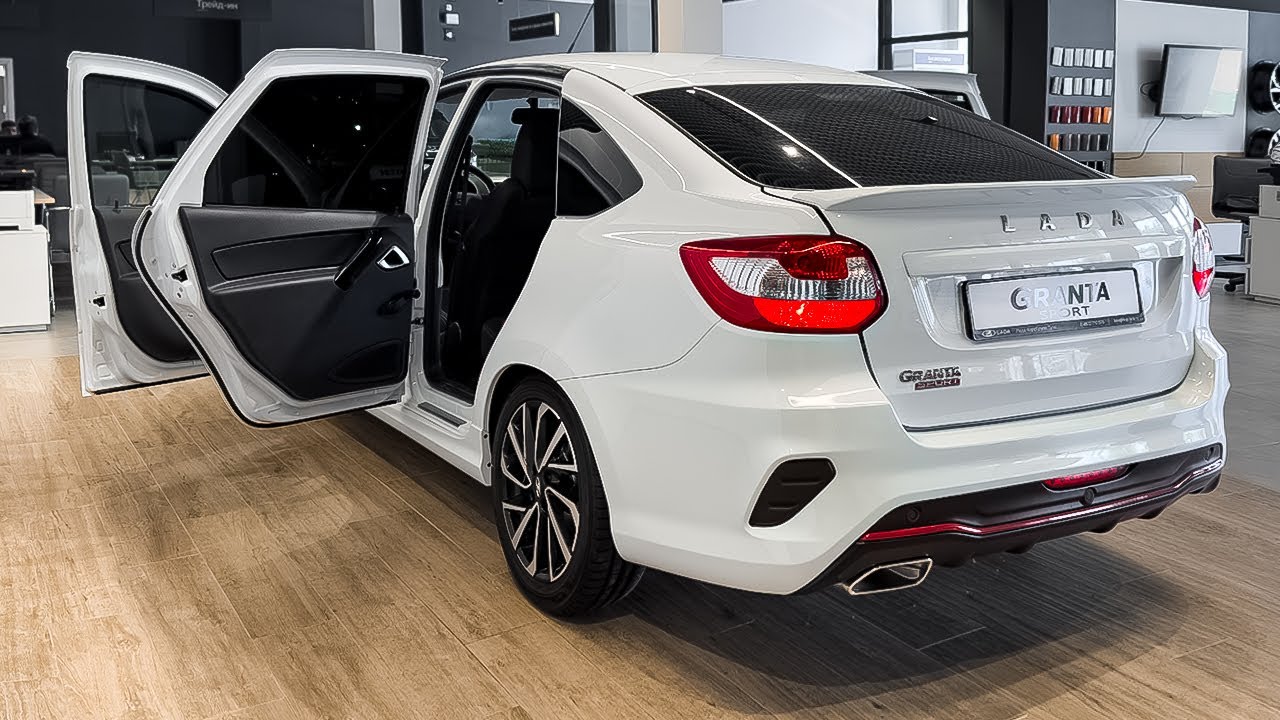 Lada của Nga có 'vua' doanh số 8 năm liên tiếp, bán 200.000 xe/năm: Đã đến Việt Nam, Vios, Accent lo sợ?- Ảnh 5. Lada của Nga có 'vua' doanh số 8 năm liên tiếp, bán 200.000 xe/năm: Đã đến Việt Nam, Vios, Accent lo sợ?- Ảnh 5.
