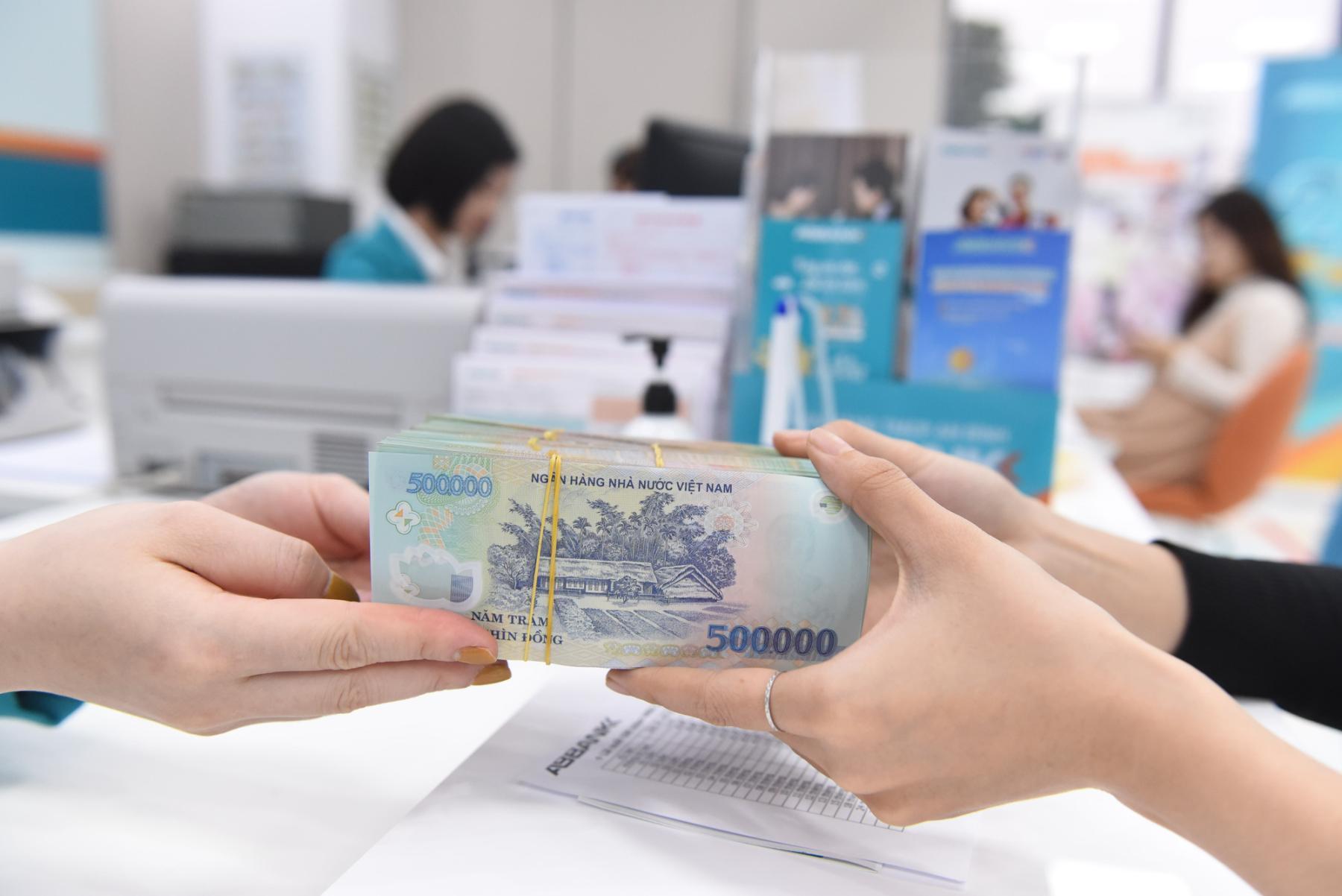 Mùa đại hội cổ đông 2025: Cổ tức "khủng", minh bạch và công nghệ lên ngôi- Ảnh 1. Mùa đại hội cổ đông 2025: Cổ tức "khủng", minh bạch và công nghệ lên ngôi- Ảnh 1.