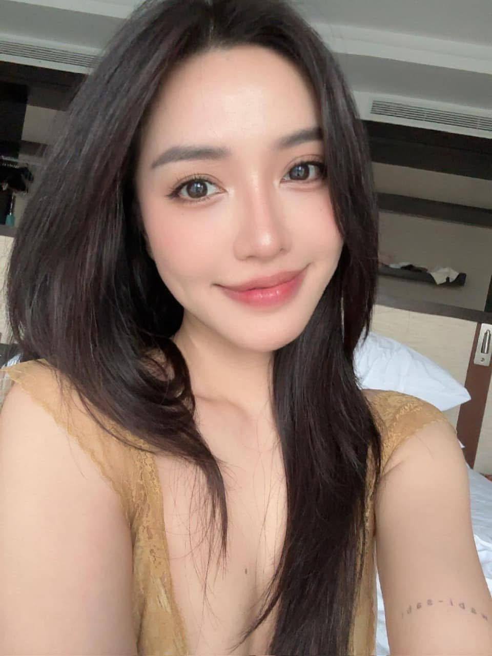 Bích Phương qua loạt cam thường: Nhan sắc nay sao lạ quá!- Ảnh 7. Bích Phương qua loạt cam thường: Nhan sắc nay sao lạ quá!- Ảnh 7.