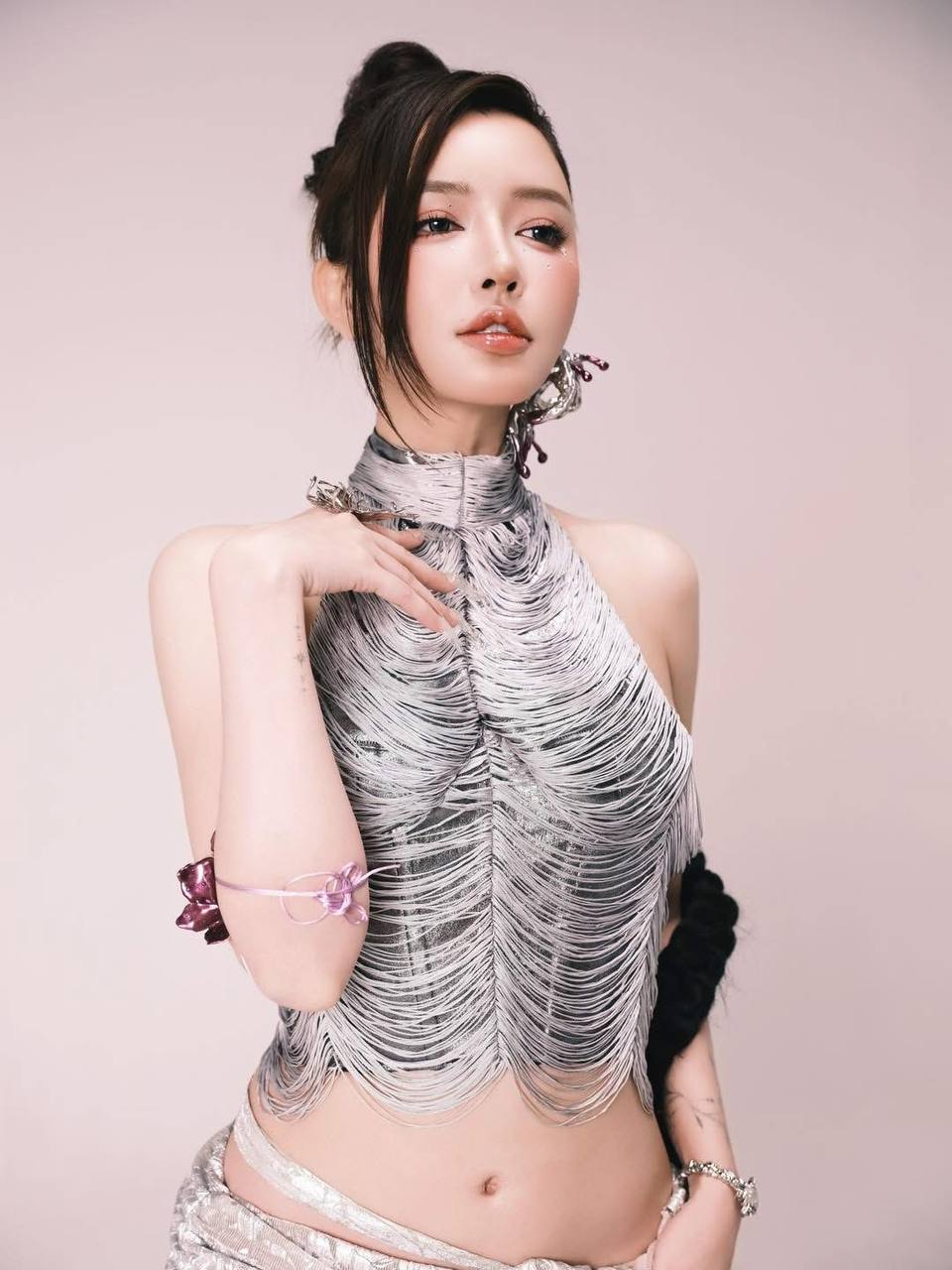 Bích Phương qua loạt cam thường: Nhan sắc nay sao lạ quá!- Ảnh 8. Bích Phương qua loạt cam thường: Nhan sắc nay sao lạ quá!- Ảnh 8.