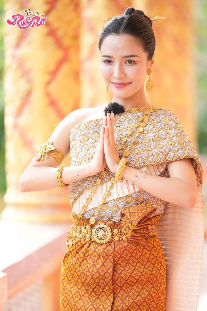 Bích Phương qua loạt cam thường: Nhan sắc nay sao lạ quá!- Ảnh 14. Bích Phương qua loạt cam thường: Nhan sắc nay sao lạ quá!- Ảnh 14.
