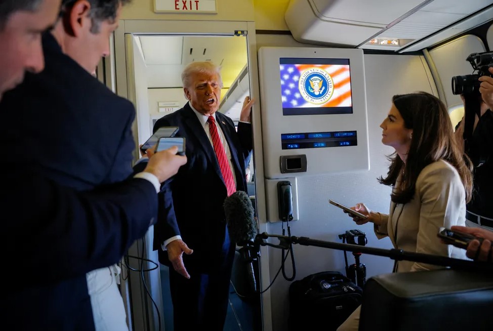 Chê Air Force One kém ấn tượng, ông Trump nhắm đến quà tặng "Cung điện bay" 400 triệu USD từ Qatar- Ảnh 2. Chê Air Force One kém ấn tượng, ông Trump nhắm đến quà tặng "Cung điện bay" 400 triệu USD từ Qatar- Ảnh 2.