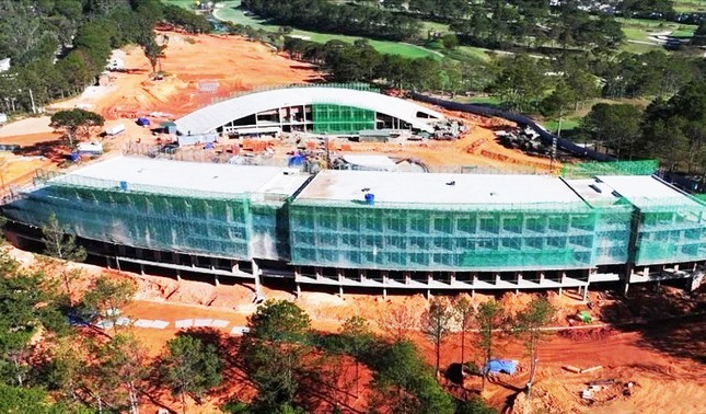 Kỷ luật 3 cán bộ liên quan sai phạm tại dự án sân golf Đồi Cù- Ảnh 2. Kỷ luật 3 cán bộ liên quan sai phạm tại dự án sân golf Đồi Cù- Ảnh 2.