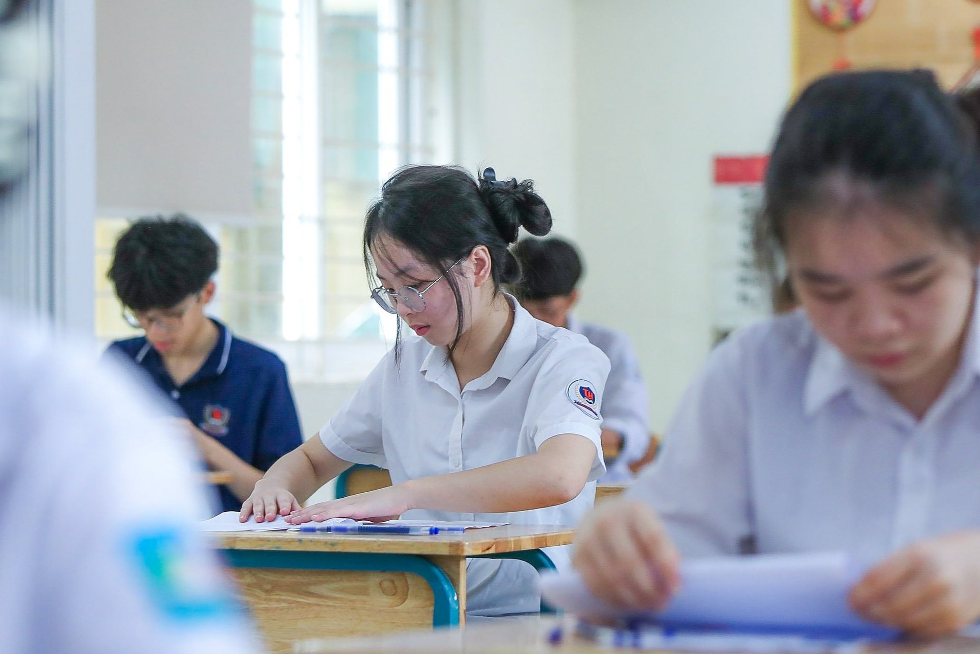 TUYỂN SINH 2025: Lưu ý nguyên tắc xét tuyển lớp 10 công lập Hà Nội- Ảnh 1. TUYỂN SINH 2025: Lưu ý nguyên tắc xét tuyển lớp 10 công lập Hà Nội- Ảnh 1.