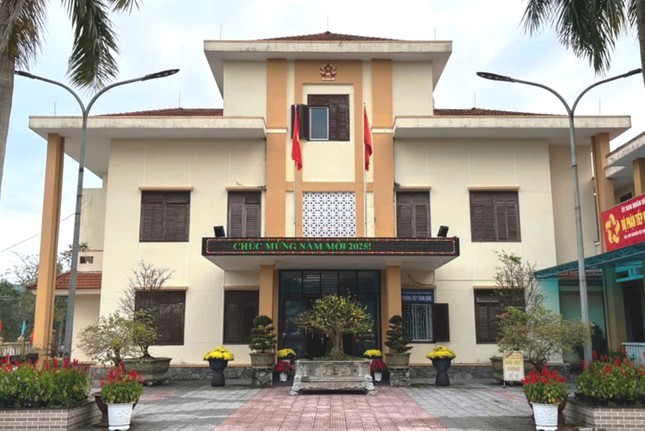 Công chức phường bị ‘tố’ có quan hệ bất chính với nữ Phó hiệu trưởng mầm non- Ảnh 1. Công chức phường bị ‘tố’ có quan hệ bất chính với nữ Phó hiệu trưởng mầm non- Ảnh 1.