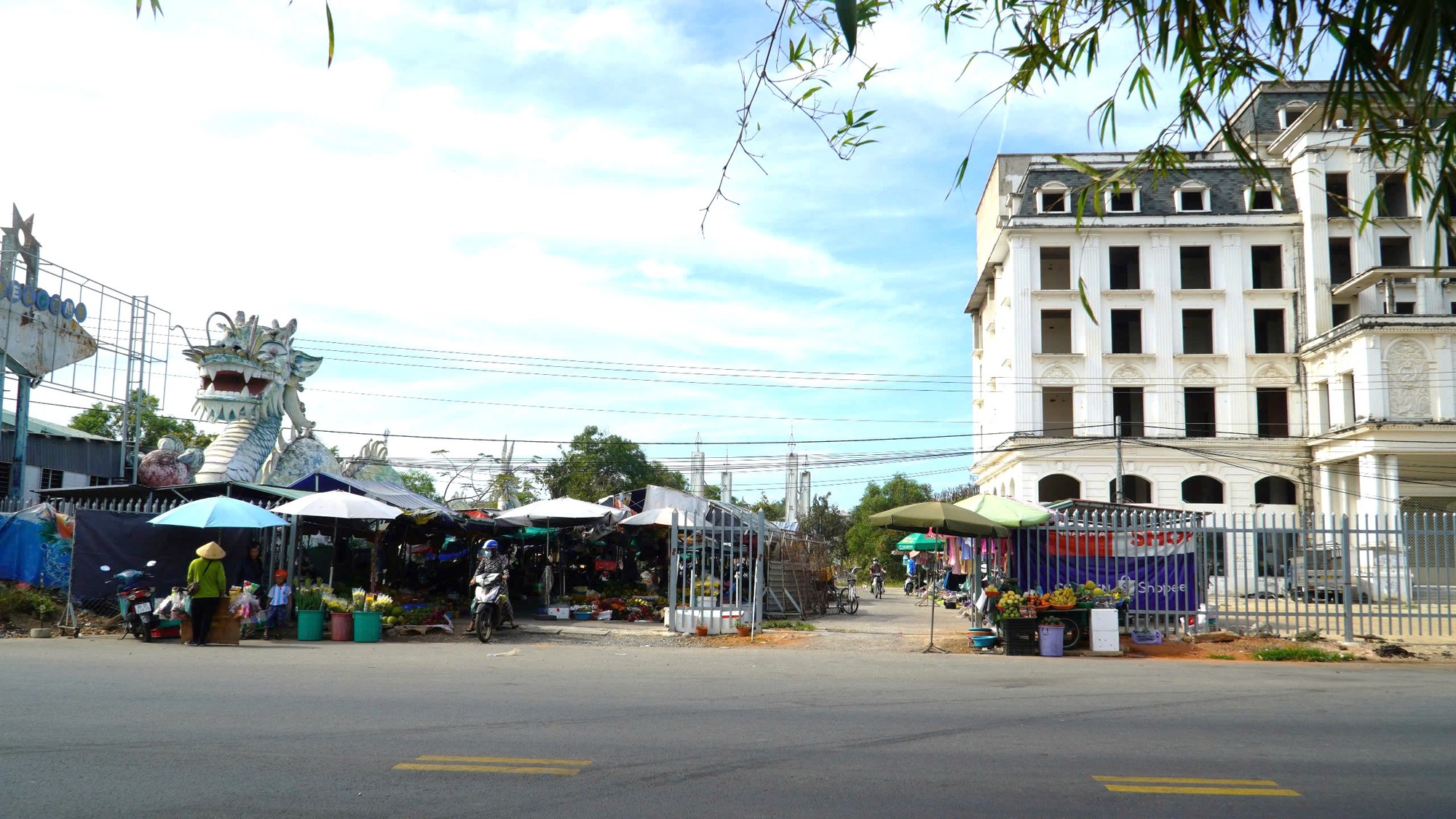 Dự án du lịch trăm tỉ ngay cửa ngõ Phan Thiết bỏ hoang hơn 10 năm- Ảnh 3. Dự án du lịch trăm tỉ ngay cửa ngõ Phan Thiết bỏ hoang hơn 10 năm- Ảnh 3.