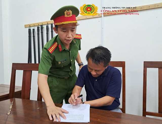 Bắt tạm giam "đại gia" ngành gỗ Nguyễn Sĩ Khoa- Ảnh 2. Bắt tạm giam "đại gia" ngành gỗ Nguyễn Sĩ Khoa- Ảnh 2.