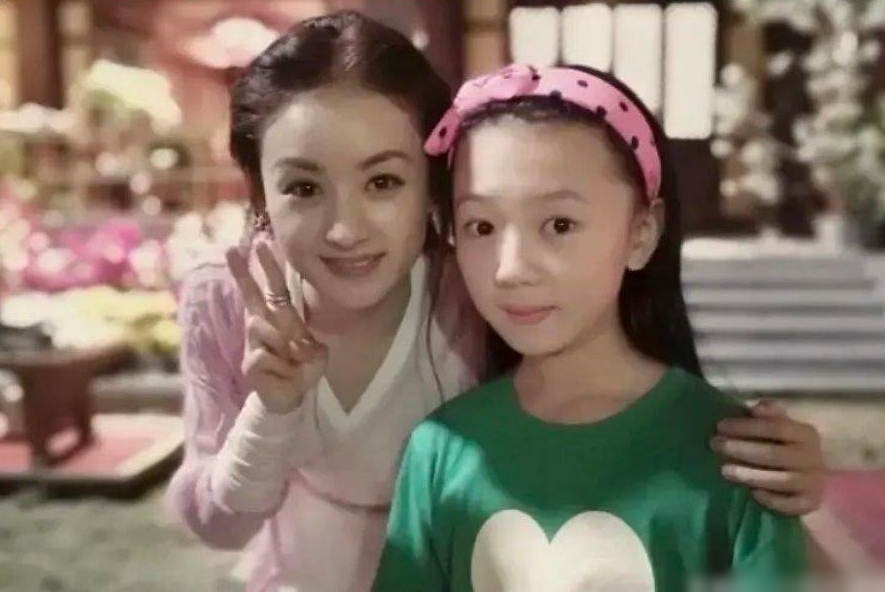 Hot nhất Weibo: Đôi khuyên tai 8 tỷ vạch trần bí mật động trời của nữ chính Sở Kiều Truyện 2- Ảnh 3. Hot nhất Weibo: Đôi khuyên tai 8 tỷ vạch trần bí mật động trời của nữ chính Sở Kiều Truyện 2- Ảnh 3.