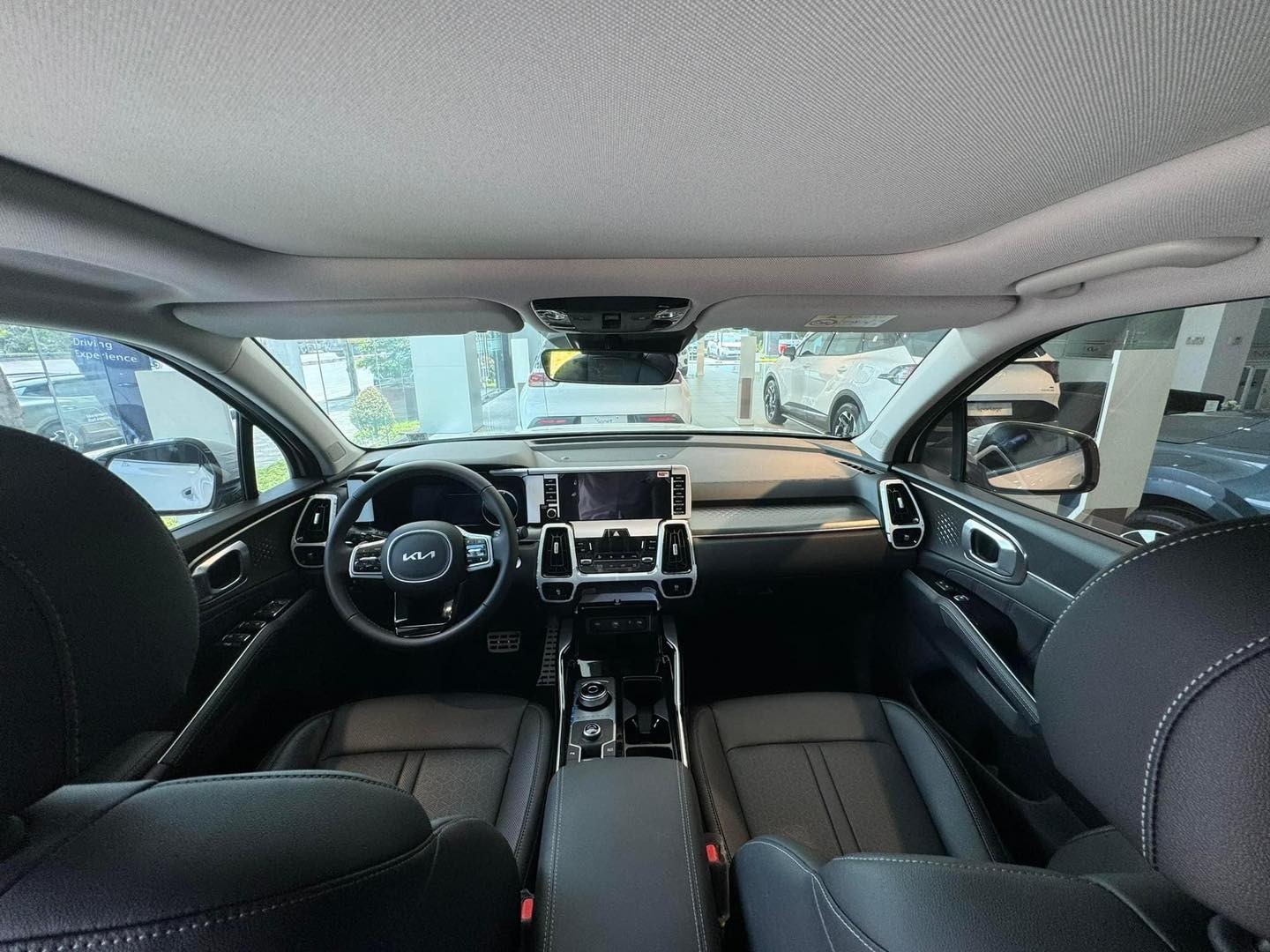 Giá Kia Sorento lần đầu giảm dưới mốc 900 triệu tại đại lý: Rẻ nhất phân khúc, ngang CX-5 bản tầm trung, chờ bản mới sắp ra mắt- Ảnh 6.