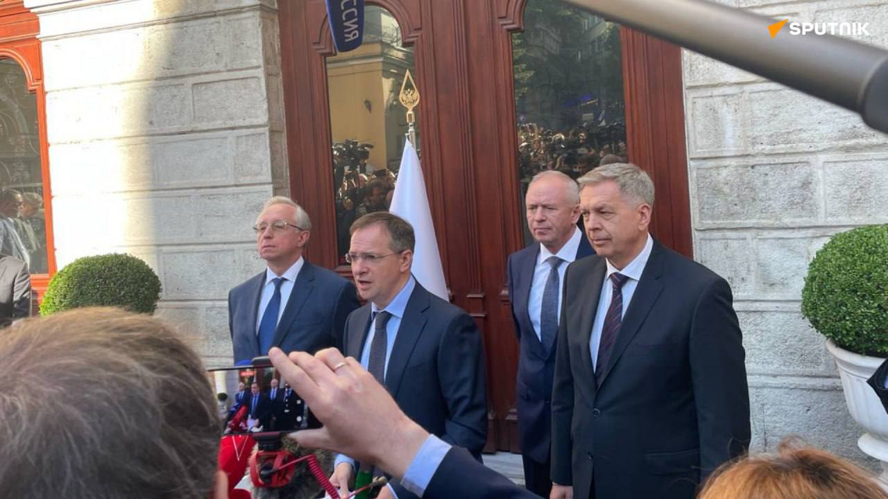 CẬP NHẬT: Nga ra "tối hậu thư", chỉ còn 7 tiếng nữa cho Ukraine - Phái đoàn Kiev vẫn "biệt tăm"- Ảnh 1. CẬP NHẬT: Nga ra "tối hậu thư", chỉ còn 7 tiếng nữa cho Ukraine - Phái đoàn Kiev vẫn "biệt tăm"- Ảnh 1.