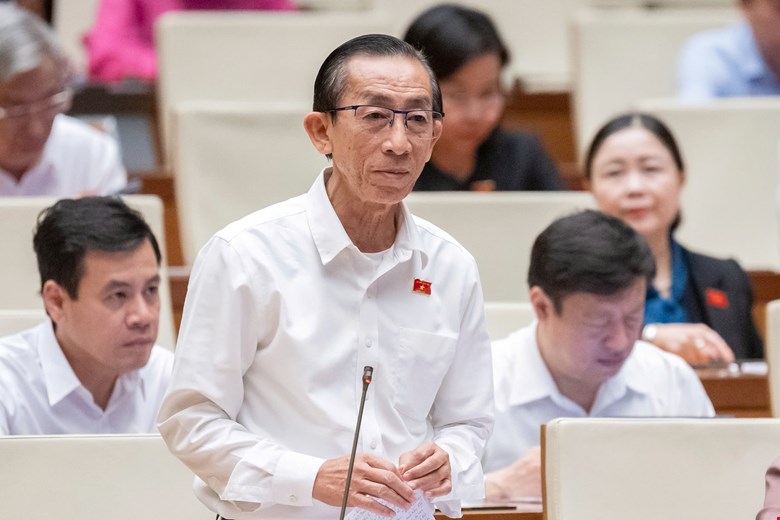 Đại biểu Quốc hội lo ngại "công ty ma" lợi dụng khi chuyển sang cơ chế hậu kiểm- Ảnh 1. Đại biểu Quốc hội lo ngại "công ty ma" lợi dụng khi chuyển sang cơ chế hậu kiểm- Ảnh 1.