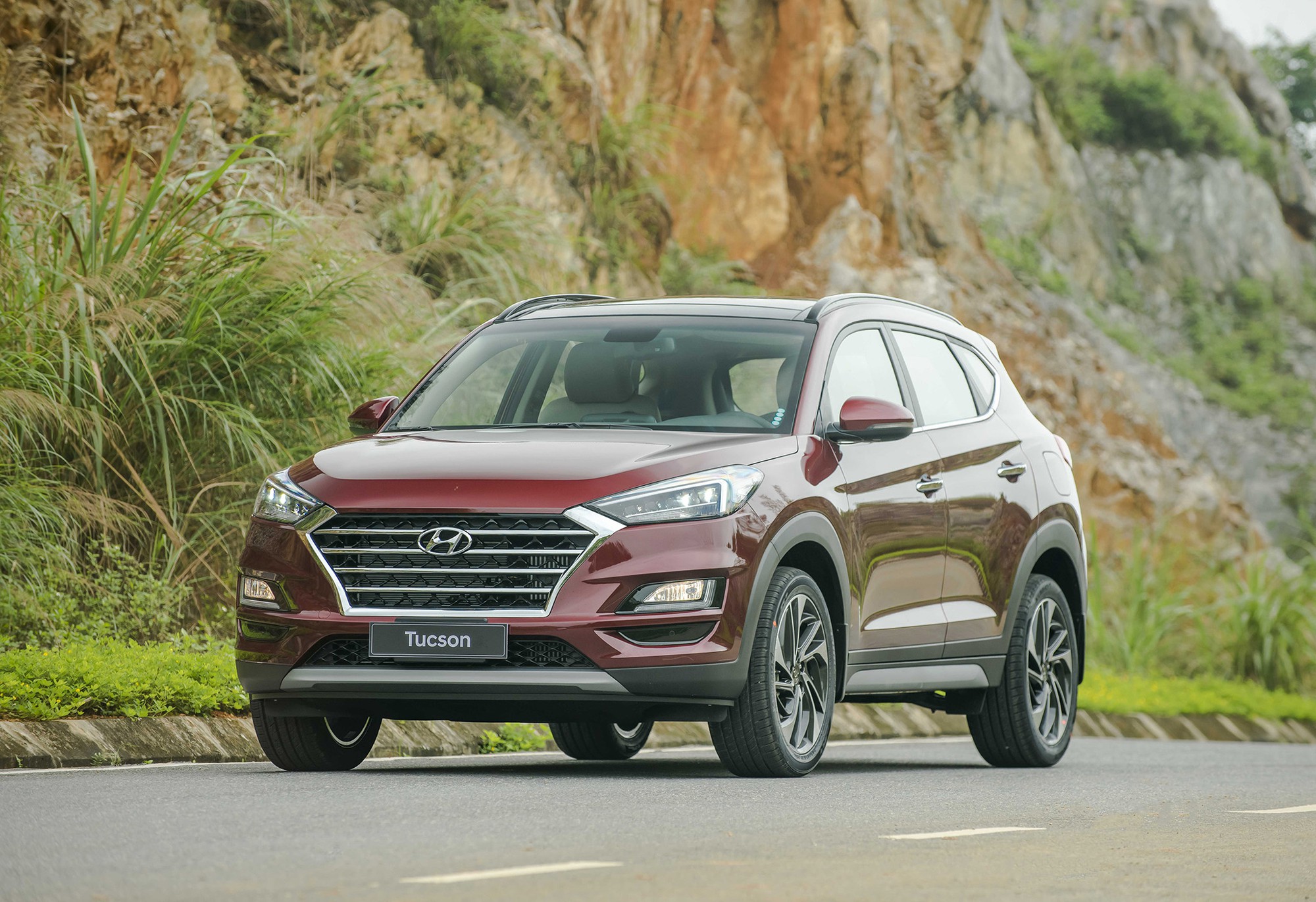 Ngày này năm xưa: Bộ đôi Elantra, Tucson cùng ra mắt, đều giảm doanh số nhưng vị thế hoàn toàn trái ngược- Ảnh 6. Ngày này năm xưa: Bộ đôi Elantra, Tucson cùng ra mắt, đều giảm doanh số nhưng vị thế hoàn toàn trái ngược- Ảnh 6.