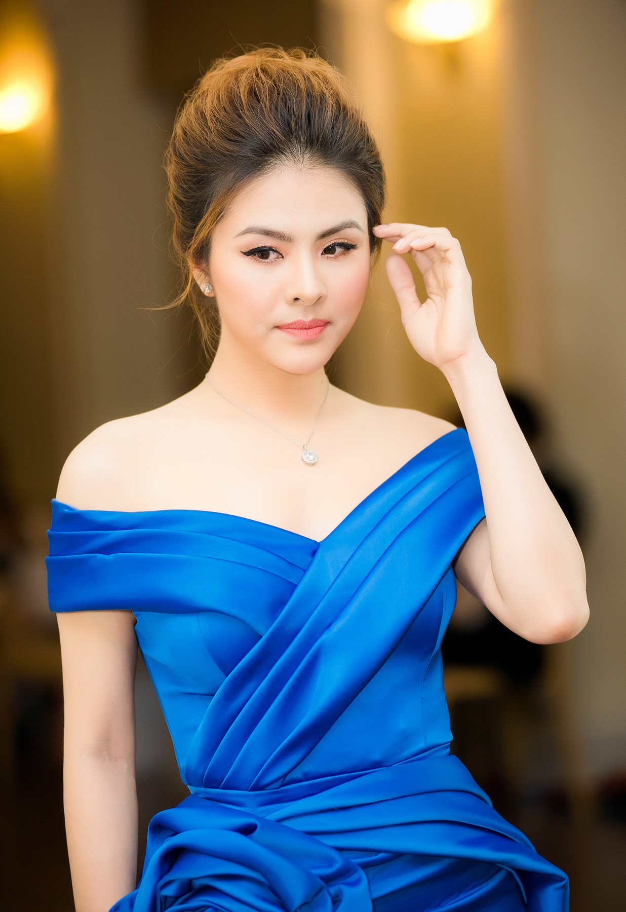 2 sao Việt này đều xuất thân khốn khó giờ là "phú bà" showbiz: Chuyện dạy con cũng tương đồng- Ảnh 2. 2 sao Việt này đều xuất thân khốn khó giờ là "phú bà" showbiz: Chuyện dạy con cũng tương đồng- Ảnh 2.