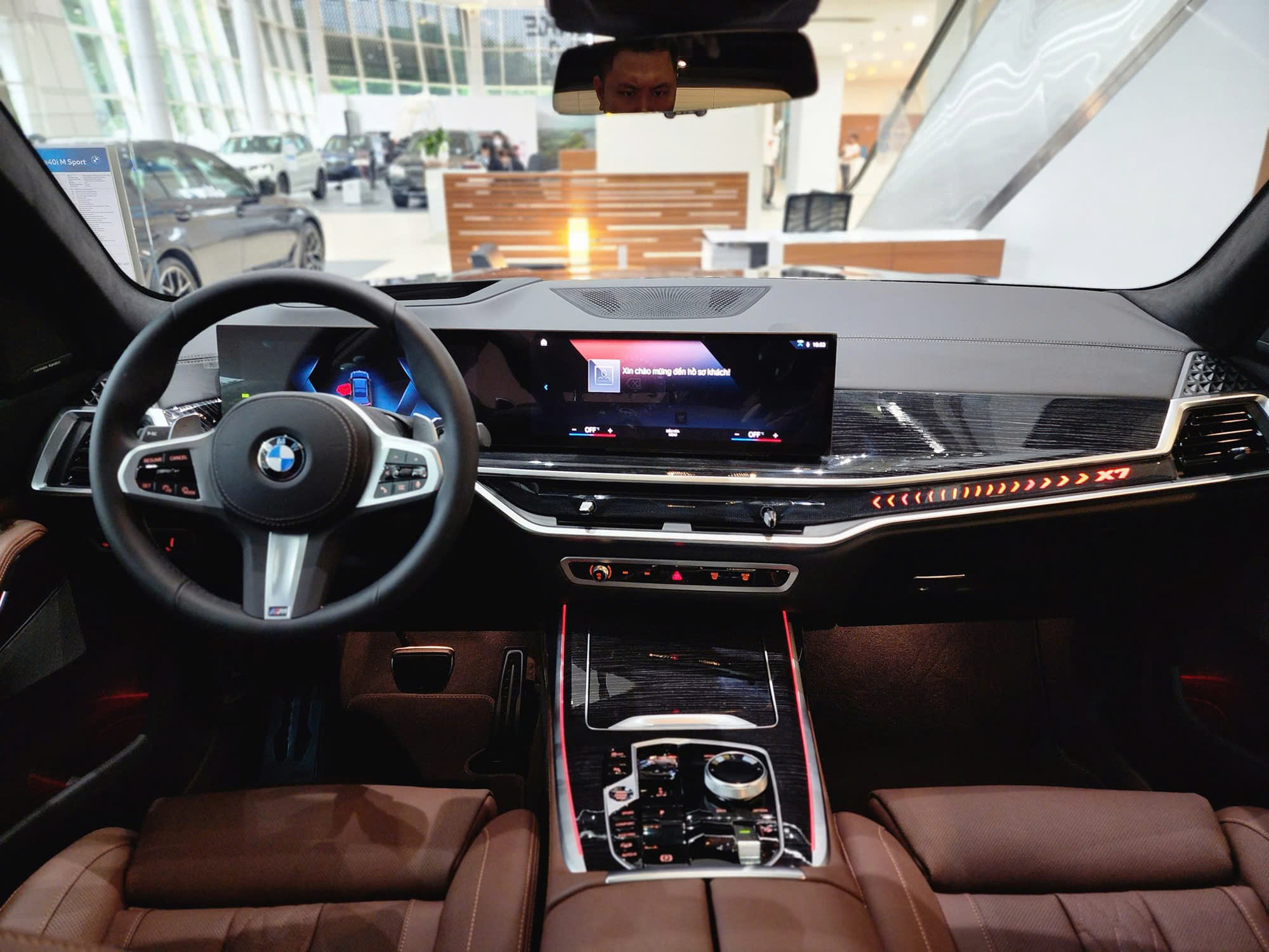 BMW X7 giảm giá mạnh tại đại lý, cạnh tranh GLS bằng giá chỉ từ hơn 5 tỷ đồng, riêng tiền khuyến mãi đủ mua một chiếc Ranger- Ảnh 3. BMW X7 giảm giá mạnh tại đại lý, cạnh tranh GLS bằng giá chỉ từ hơn 5 tỷ đồng, riêng tiền khuyến mãi đủ mua một chiếc Ranger- Ảnh 3.