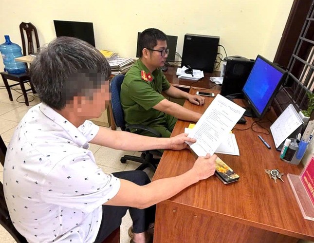 Xôn xao những video quảng cáo chữa 'bách bệnh' bằng uống nước ion kiềm và nhịn ăn- Ảnh 2. Xôn xao những video quảng cáo chữa 'bách bệnh' bằng uống nước ion kiềm và nhịn ăn- Ảnh 2.