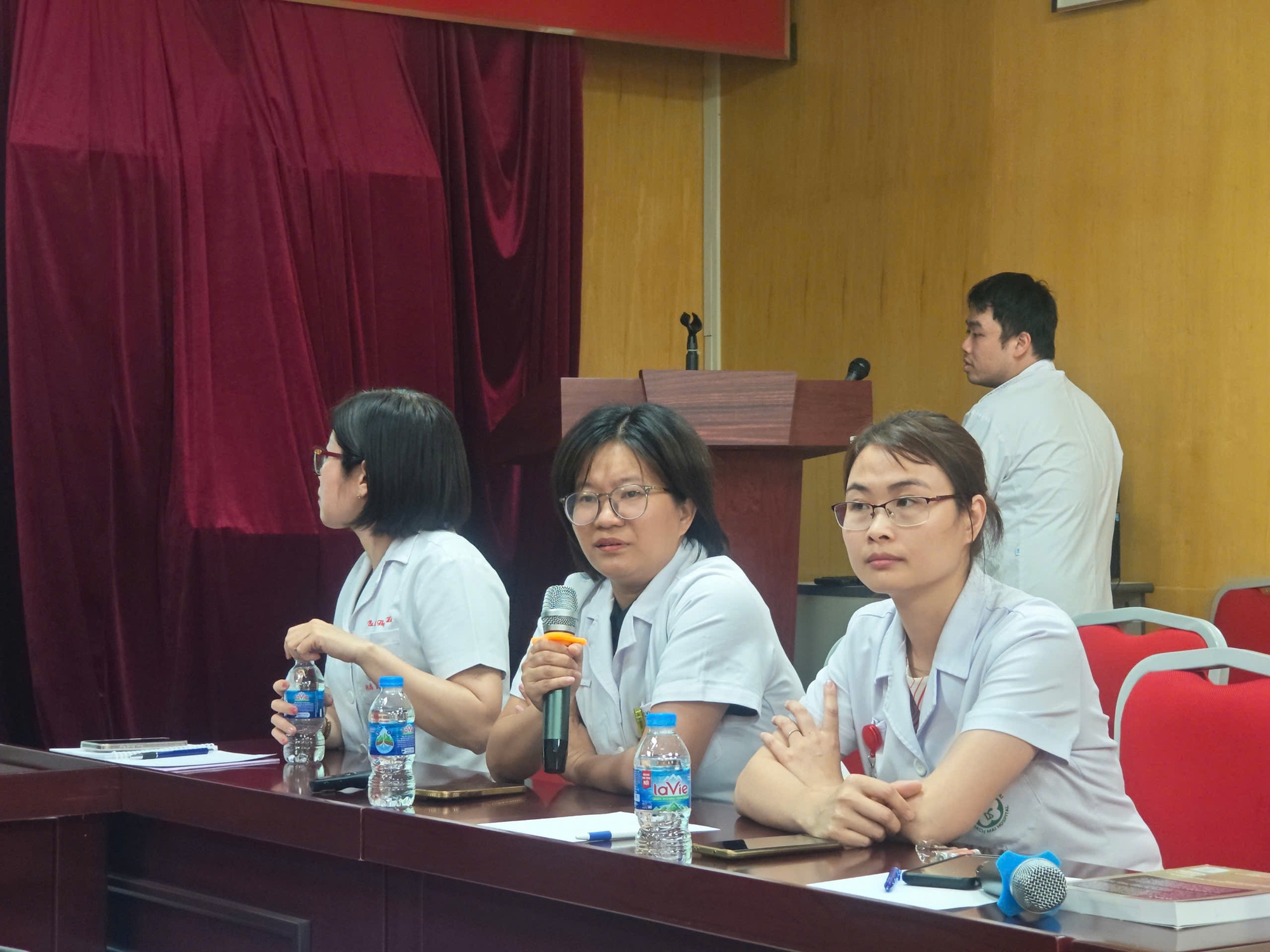 Người phụ nữ nợ nần chồng chất nhưng không thể dừng 'đầu tư': Tiết lộ nguyên nhân đằng sau- Ảnh 2. Người phụ nữ nợ nần chồng chất nhưng không thể dừng 'đầu tư': Tiết lộ nguyên nhân đằng sau- Ảnh 2.