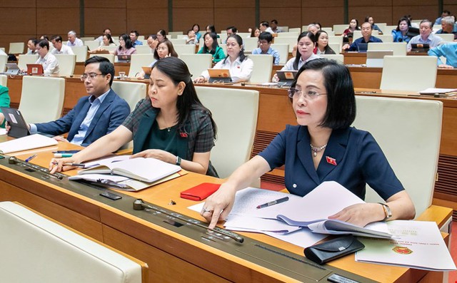 "Chốt" chi 14 tỉ đồng để xây dựng 1 bộ luật, giảm 6 tỉ so với phương án ban đầu- Ảnh 1. "Chốt" chi 14 tỉ đồng để xây dựng 1 bộ luật, giảm 6 tỉ so với phương án ban đầu- Ảnh 1.