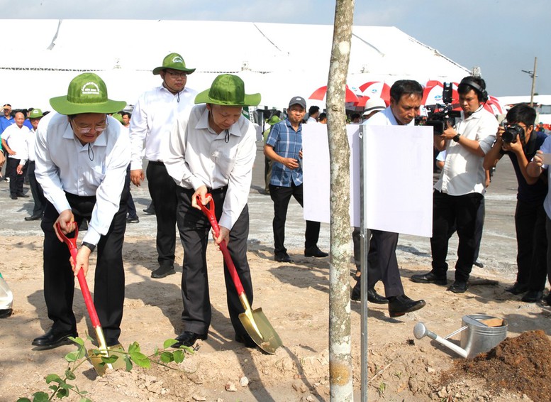 Bình Dương động thổ 2 khu công nghiệp sinh thái, thông minh thế hệ mới- Ảnh 7. Bình Dương động thổ 2 khu công nghiệp sinh thái, thông minh thế hệ mới- Ảnh 7.