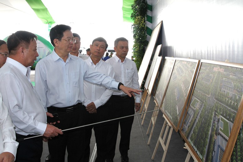 Bình Dương động thổ 2 khu công nghiệp sinh thái, thông minh thế hệ mới- Ảnh 1. Bình Dương động thổ 2 khu công nghiệp sinh thái, thông minh thế hệ mới- Ảnh 1.