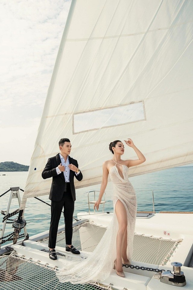 Sao nữ Vbiz và đám cưới "đậm mùi tiền": Dàn sính lễ bạc tỷ, gây sốc khi công khai con gái riêng 9 tuổi- Ảnh 3. Sao nữ Vbiz và đám cưới "đậm mùi tiền": Dàn sính lễ bạc tỷ, gây sốc khi công khai con gái riêng 9 tuổi- Ảnh 3.