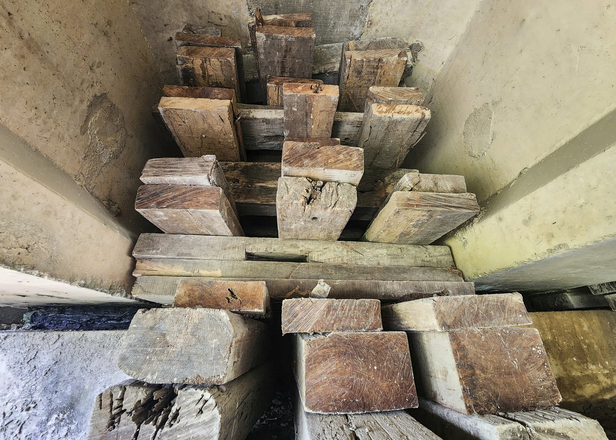 Cầu 'chống nạng gỗ' trên quốc lộ 1A qua Hà Tĩnh hiện ra sao?- Ảnh 3. Cầu 'chống nạng gỗ' trên quốc lộ 1A qua Hà Tĩnh hiện ra sao?- Ảnh 3.
