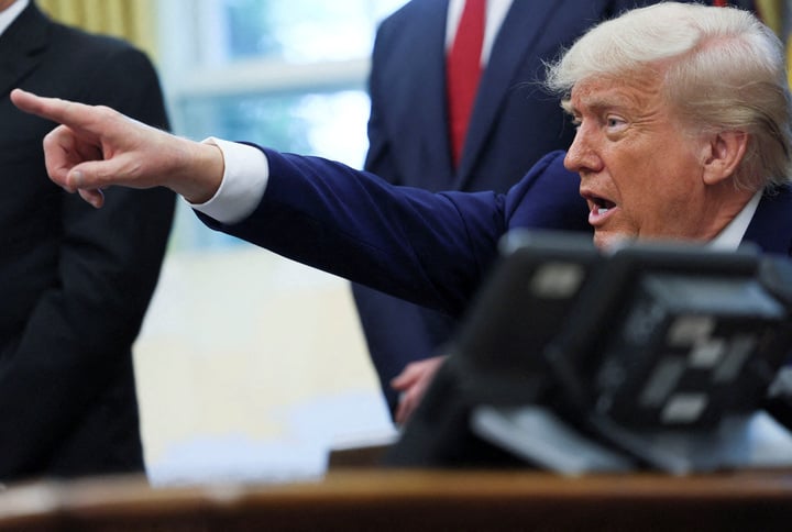 Ông Trump chấm dứt đàm phán thuế quan song phương, áp mức chung cho 150 quốc gia- Ảnh 1. Ông Trump chấm dứt đàm phán thuế quan song phương, áp mức chung cho 150 quốc gia- Ảnh 1.