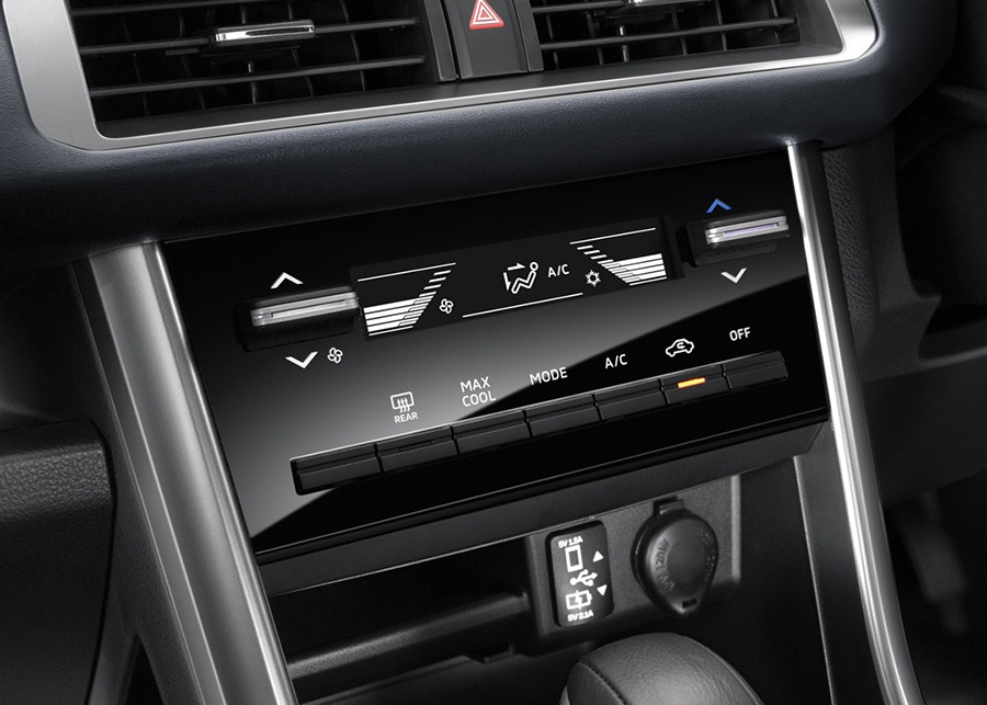 Mitsubishi Xpander 2025 ra mắt: Lưới tản nhiệt mới, màn hình to hơn, thêm túi khí, có camera 360, giá quy đổi khiến người Việt ao ước- Ảnh 18. Mitsubishi Xpander 2025 ra mắt: Lưới tản nhiệt mới, màn hình to hơn, thêm túi khí, có camera 360, giá quy đổi khiến người Việt ao ước- Ảnh 18.