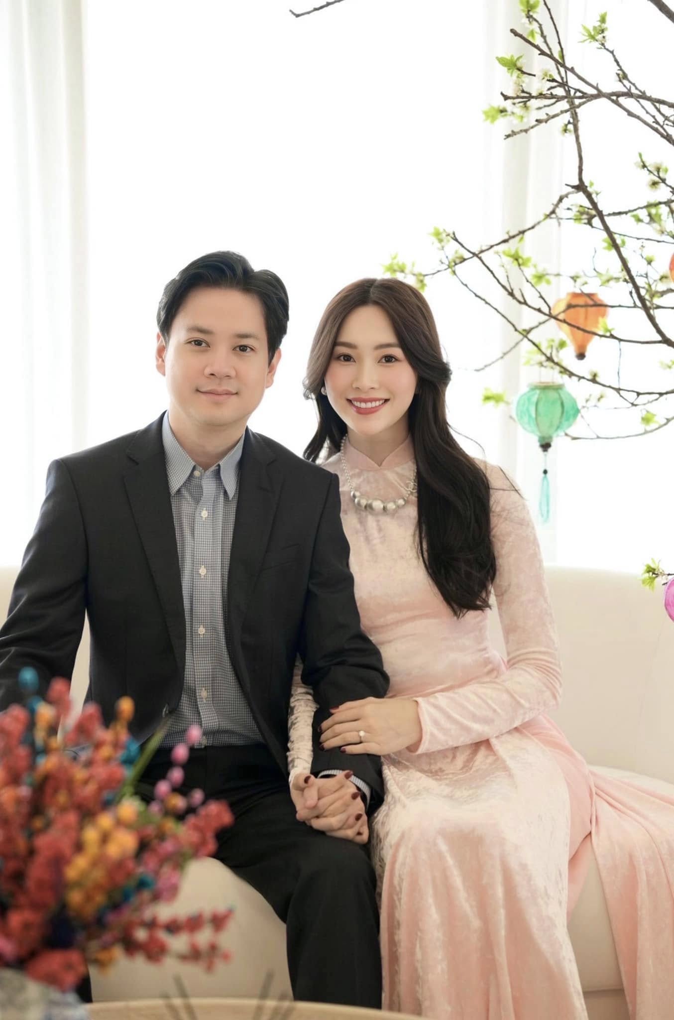 Hoa hậu Vbiz mang thai nhưng không ai hay biết: Sống ở biệt thự bạc tỷ, con là rich kid thứ thiệt- Ảnh 5. Hoa hậu Vbiz mang thai nhưng không ai hay biết: Sống ở biệt thự bạc tỷ, con là rich kid thứ thiệt- Ảnh 5.