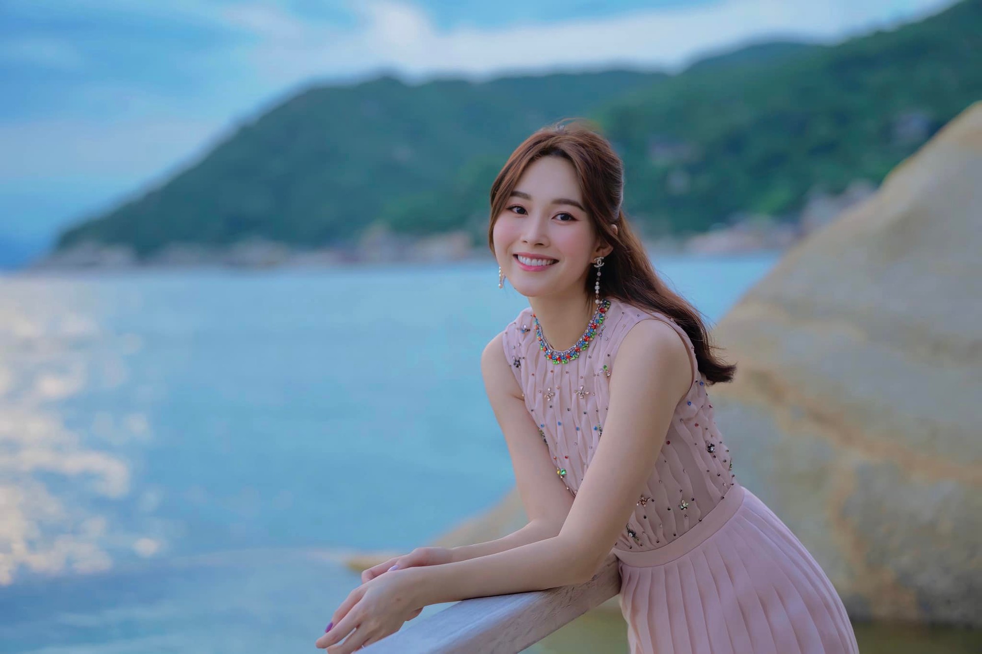 Hoa hậu Vbiz mang thai nhưng không ai hay biết: Sống ở biệt thự bạc tỷ, con là rich kid thứ thiệt- Ảnh 9. Hoa hậu Vbiz mang thai nhưng không ai hay biết: Sống ở biệt thự bạc tỷ, con là rich kid thứ thiệt- Ảnh 9.