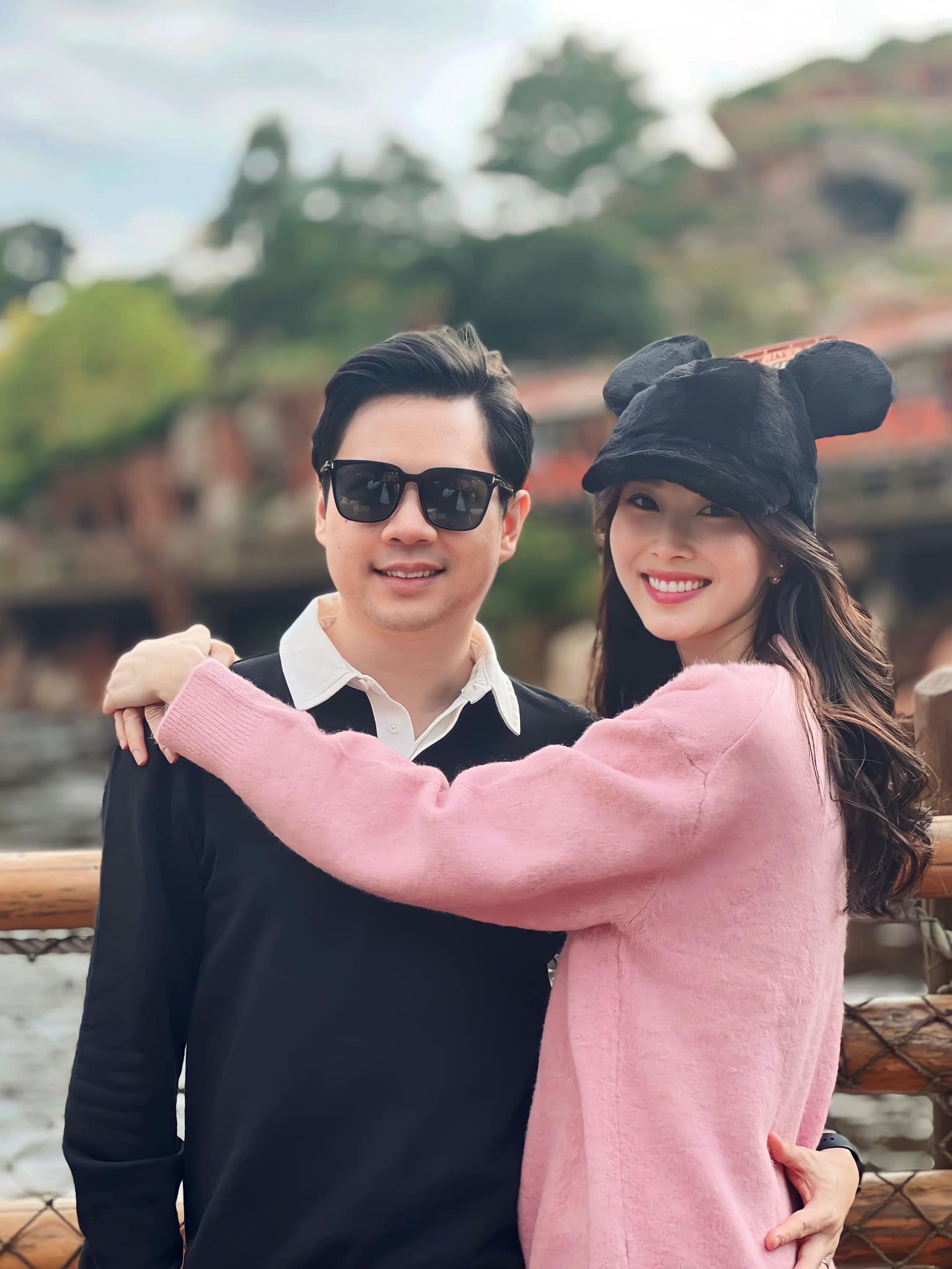 Hoa hậu Vbiz mang thai nhưng không ai hay biết: Sống ở biệt thự bạc tỷ, con là rich kid thứ thiệt- Ảnh 3. Hoa hậu Vbiz mang thai nhưng không ai hay biết: Sống ở biệt thự bạc tỷ, con là rich kid thứ thiệt- Ảnh 3.