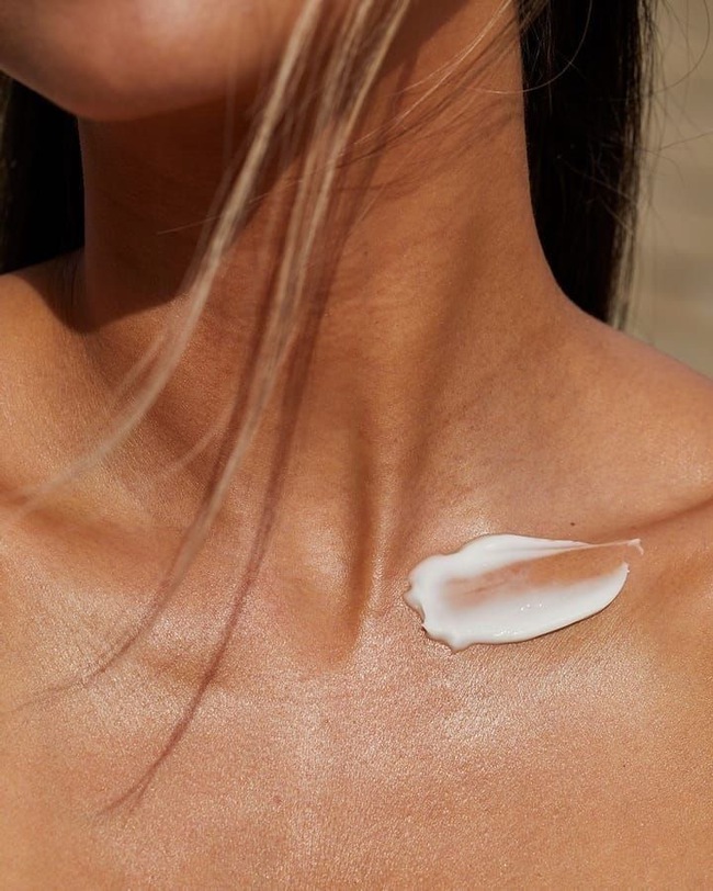 Kem chống nắng SPF 2,4 của Đoàn Di Băng bị thu hồi: Chỉ số thấp ảnh hưởng tới da thế nào?- Ảnh 2. Kem chống nắng SPF 2,4 của Đoàn Di Băng bị thu hồi: Chỉ số thấp ảnh hưởng tới da thế nào?- Ảnh 2.