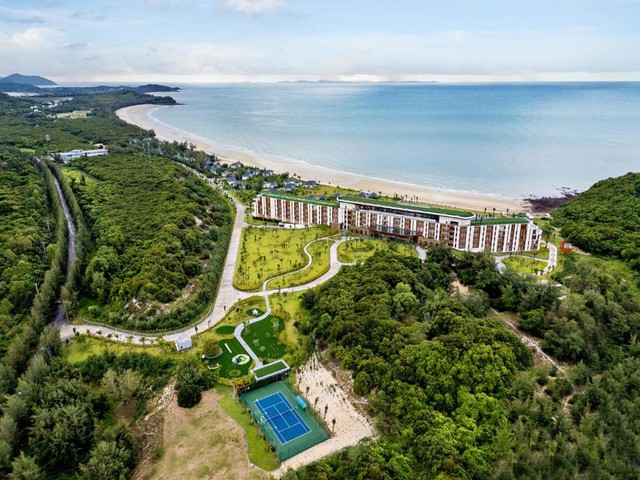 Nơi được mệnh danh là "viên ngọc thô" của biển miền Bắc: Cảnh bây giờ thay đổi khiến nhiều người bất ngờ- Ảnh 3. Nơi được mệnh danh là "viên ngọc thô" của biển miền Bắc: Cảnh bây giờ thay đổi khiến nhiều người bất ngờ- Ảnh 3.