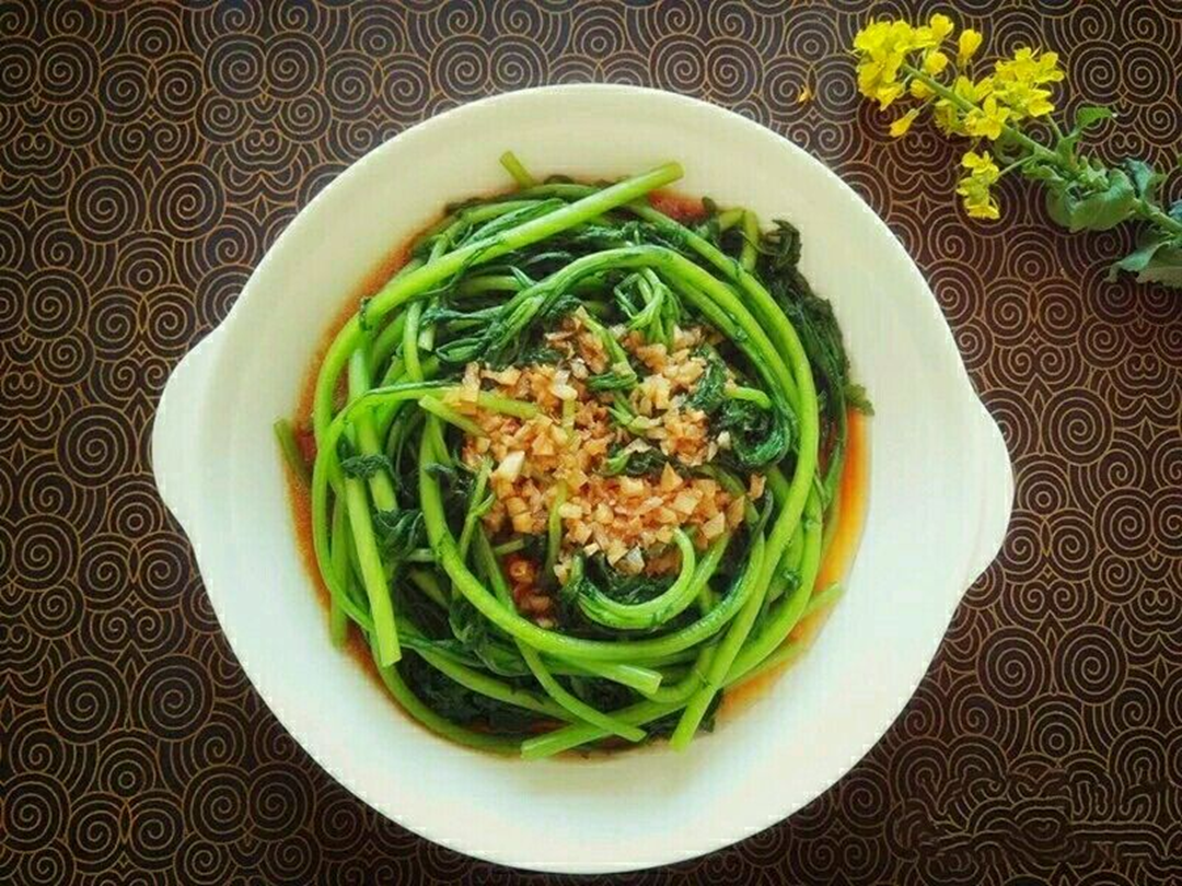 Ăn 1 nắm rau này quý như Ăn 1 nắm rau này quý như
