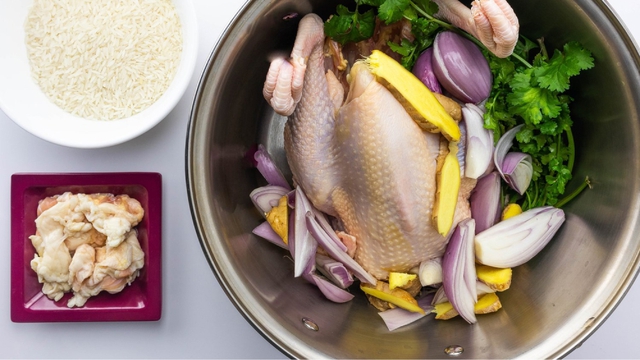 Không phải phở và bún bò Huế, món ăn 50.000 đồng/bát này mới là hương vị Việt lọt top ngon nhất thế giới- Ảnh 3. Không phải phở và bún bò Huế, món ăn 50.000 đồng/bát này mới là hương vị Việt lọt top ngon nhất thế giới- Ảnh 3.