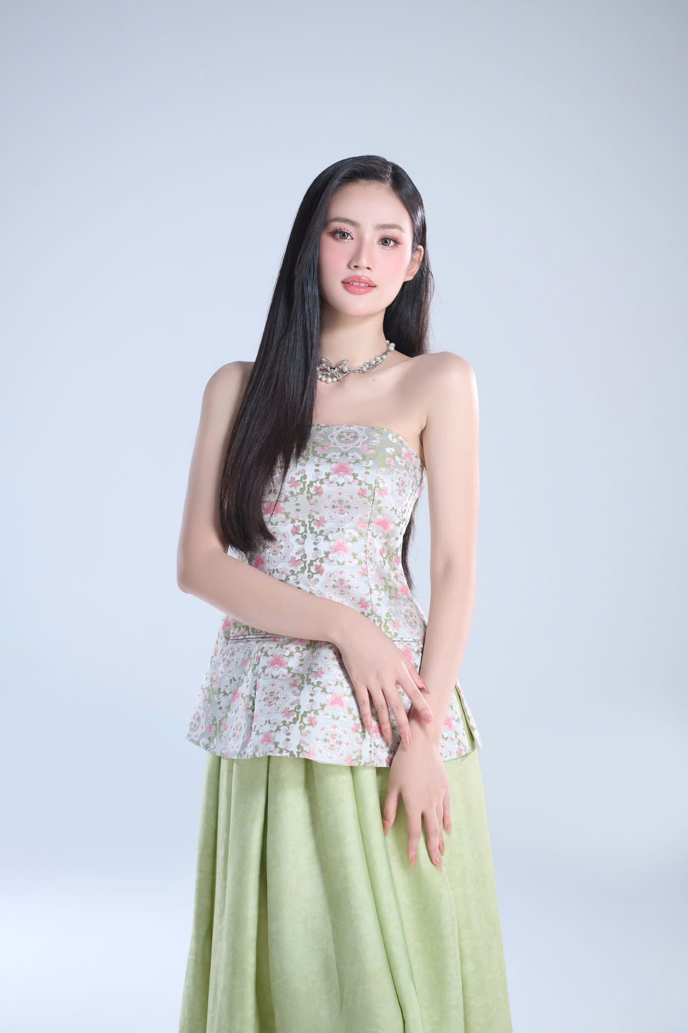 Điểm mạnh giúp Ý Nhi thăng hạng visual, netizen nào cũng phải công nhận!- Ảnh 8. Điểm mạnh giúp Ý Nhi thăng hạng visual, netizen nào cũng phải công nhận!- Ảnh 8.